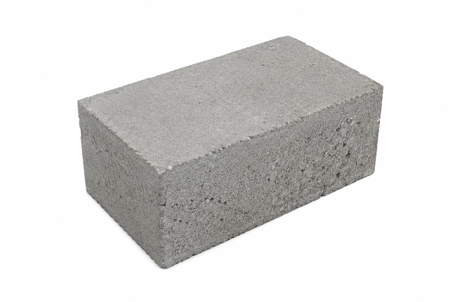 Bloczek betonowy fundamentowy 38×24×12 cm